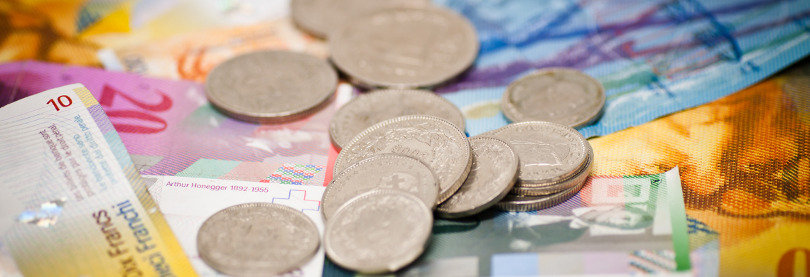 Schweizer Münzen und Banknoten